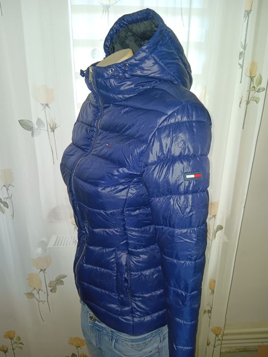 Geaca Tommy Hilfiger de dama,marime XS.