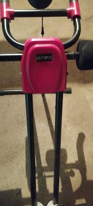 Vând aparat de abdomene