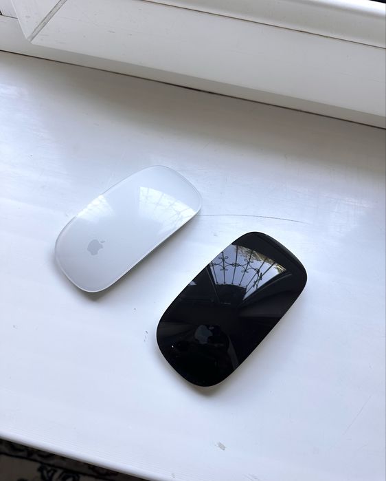 Magic Mouse 2 черный и белый