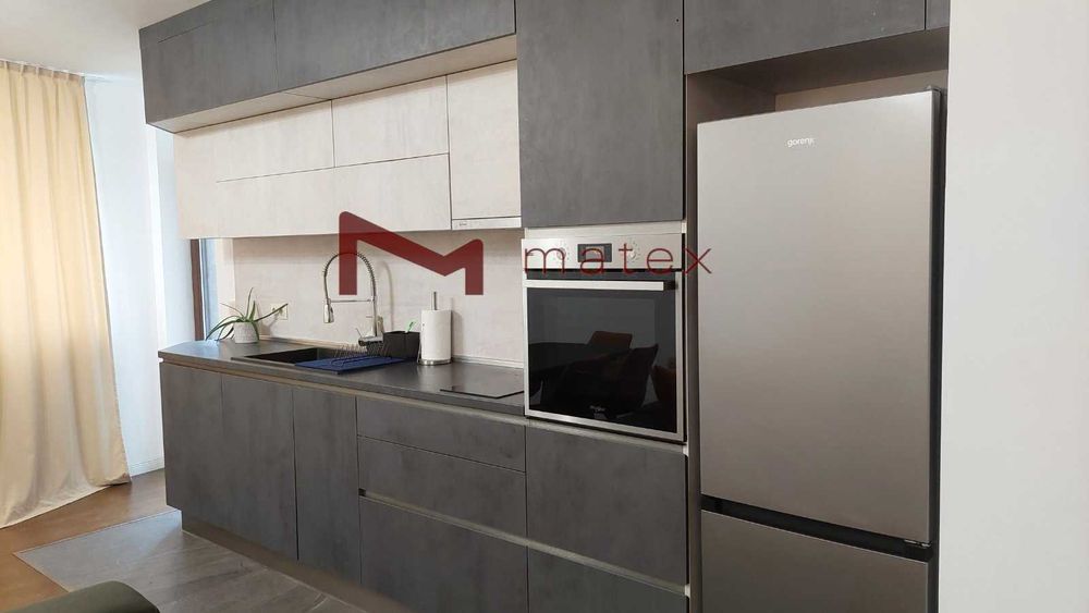 Продава се Тристаен апартамент в Варна, Трошево - 110 кв.м за 1955 €/кв.м - Снимка #1