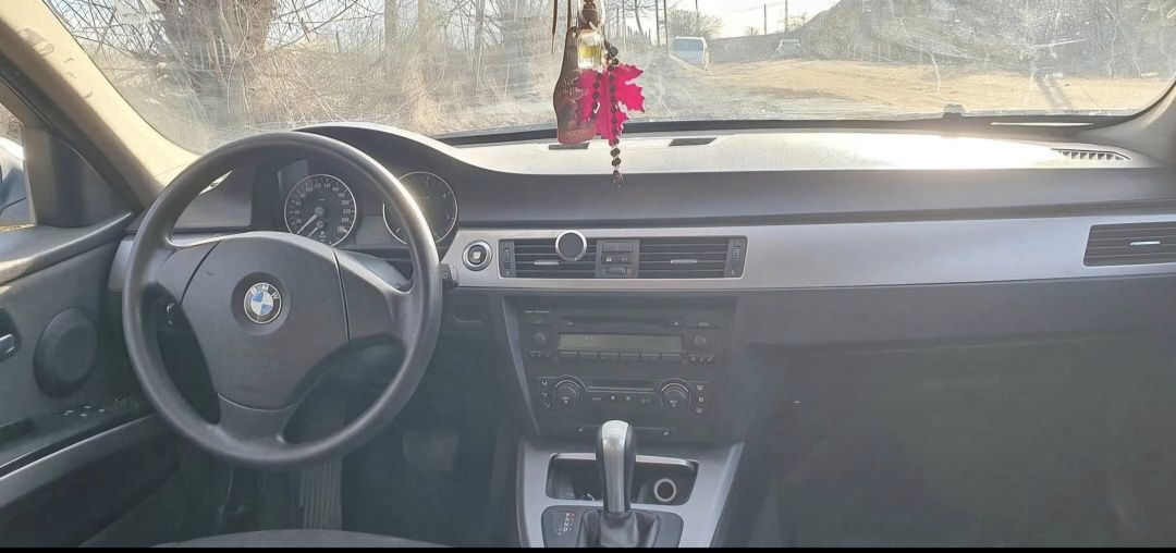 Vând bmw e90 320d 163 cp