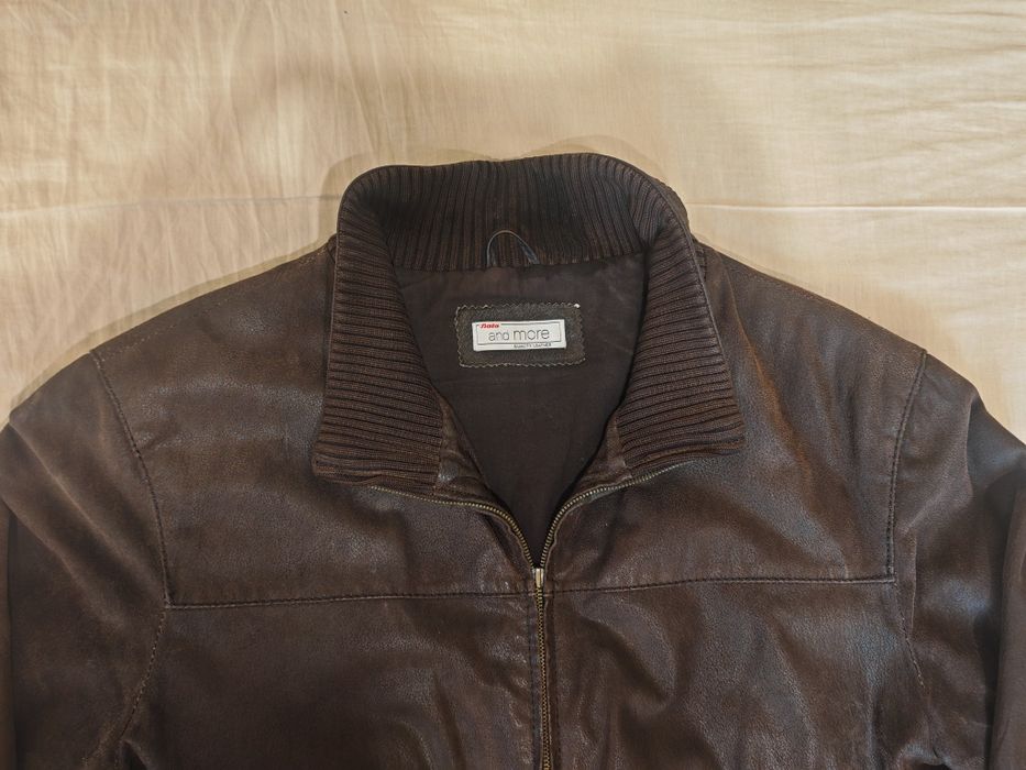 Vând geaca piele BATA, maro trufa ciocolată