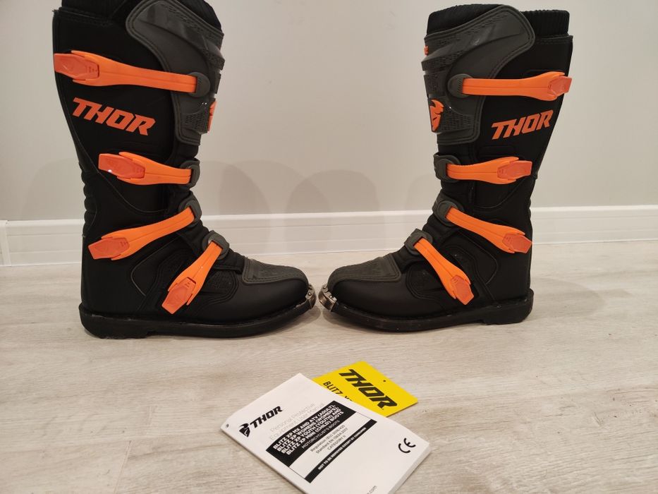 Кросови ботуши THOR 42 номер