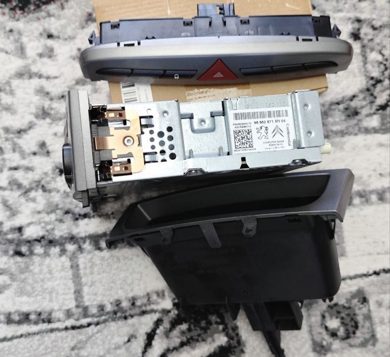 Case cd radio Peugeot 308