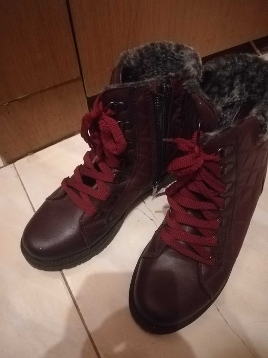 Дамски зимни боти