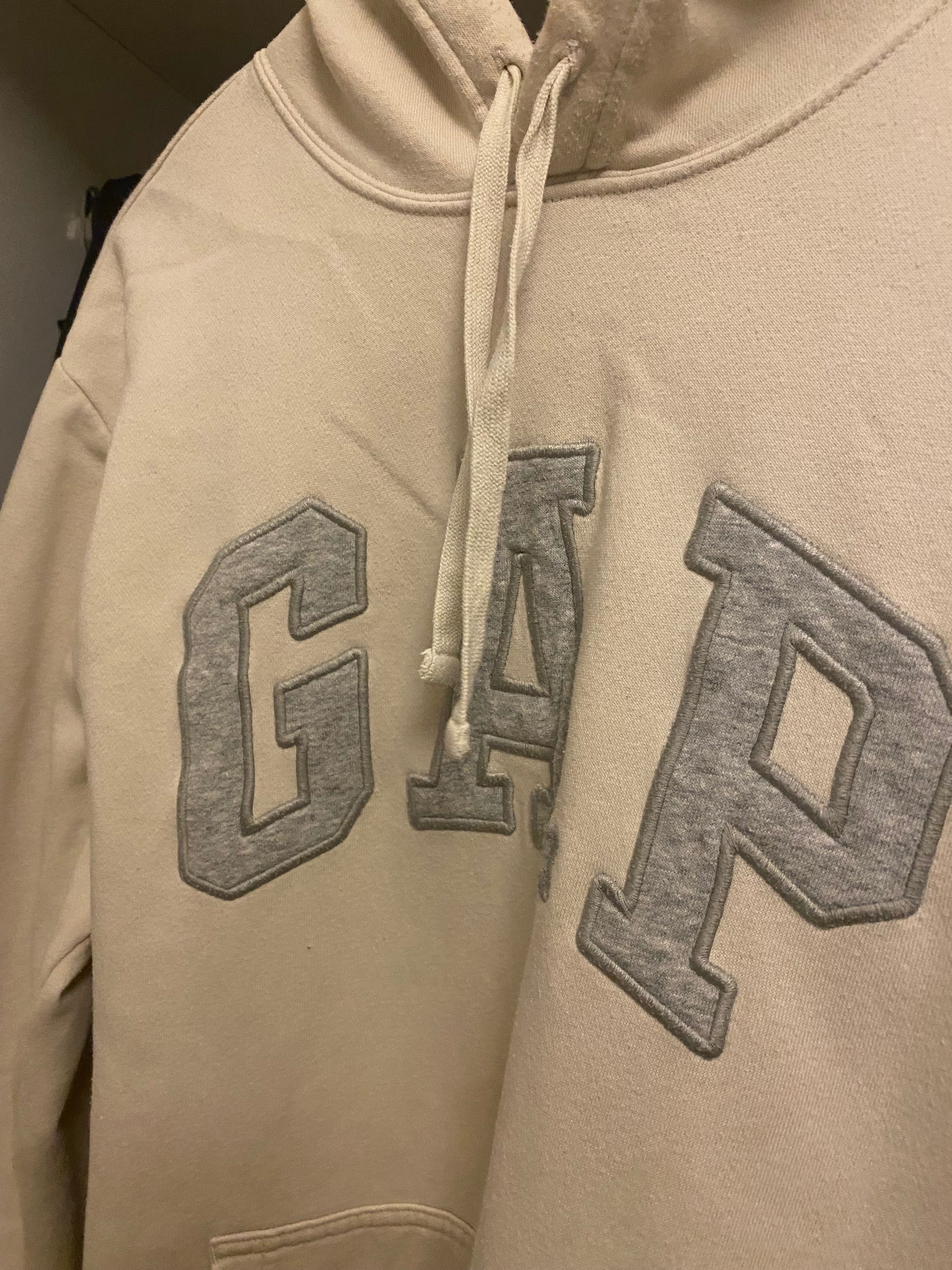 GAP худи размер L( отговаря на М )