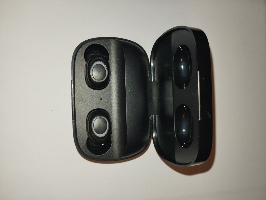 Căști Bluetooth noi