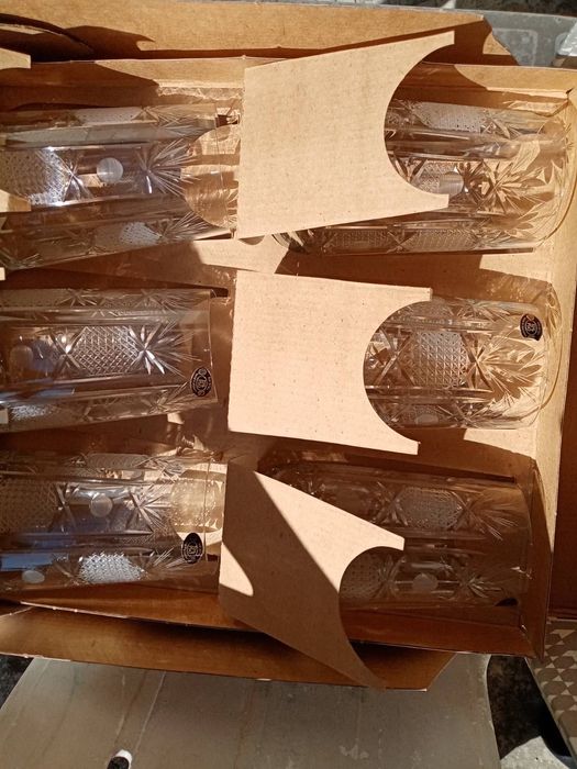 Кристален сервиз