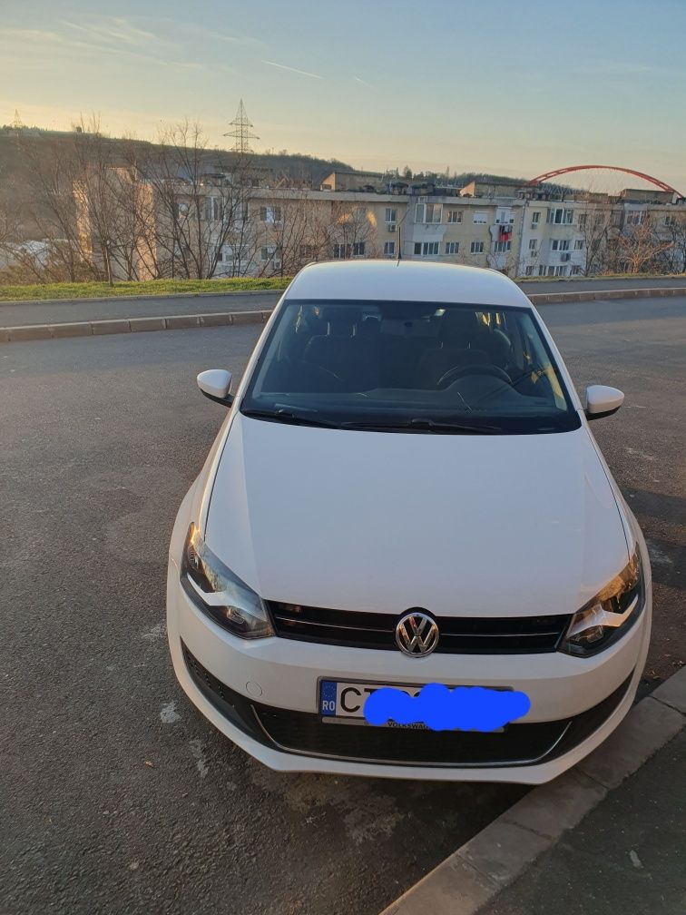 Wolkswagen.  polo