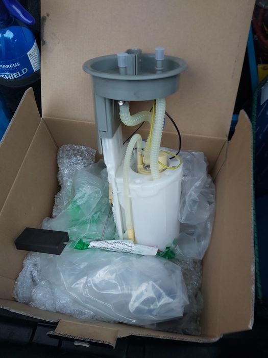 Vand pompa de benzina