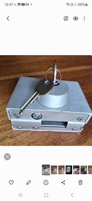 Брава за стъклена врата