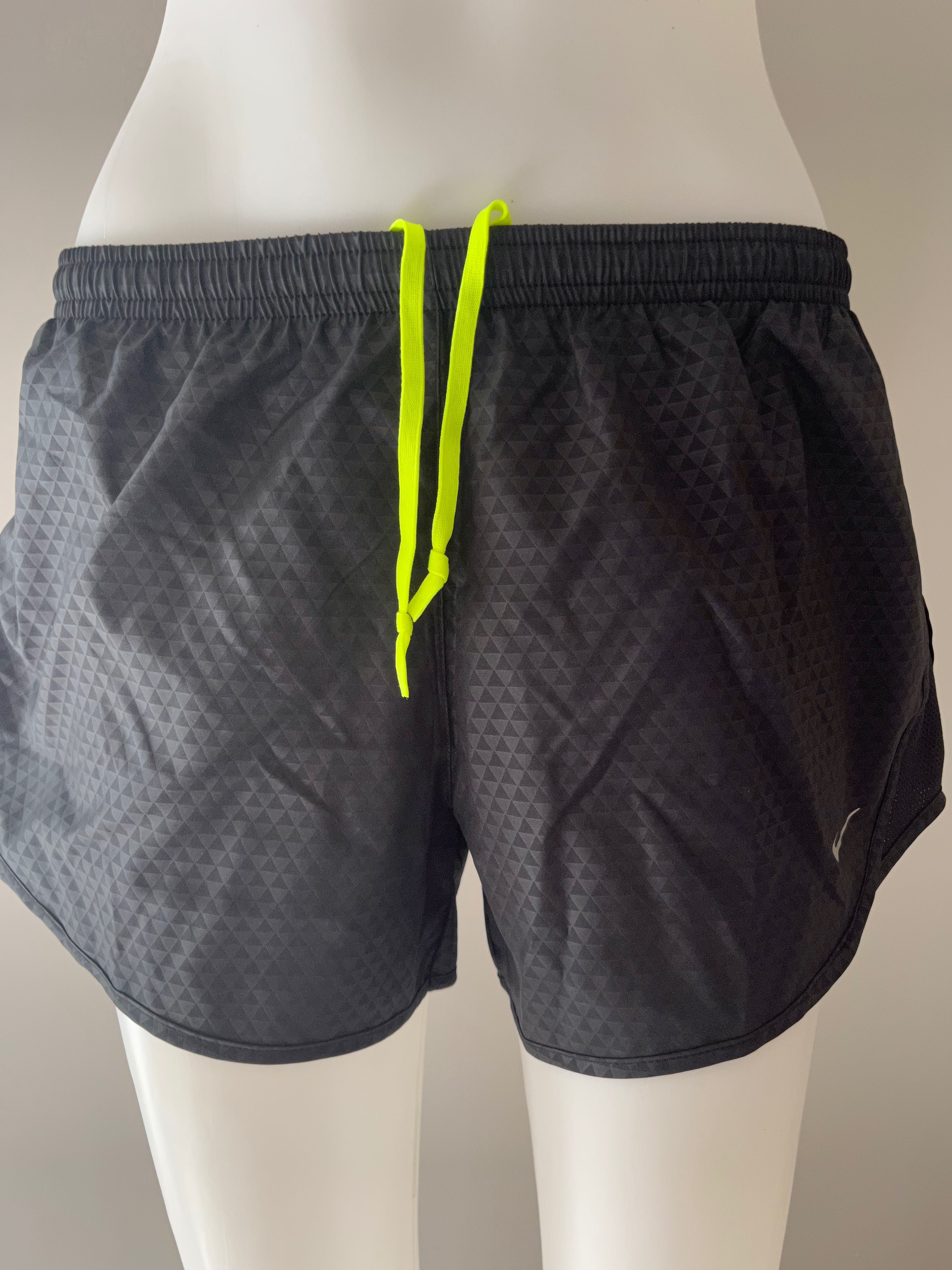 Къси дамски панталонки NIKE Modern Tempo Embossed Running Shorts