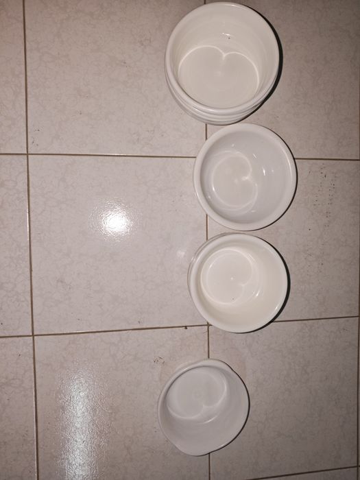 Пластиковые миски