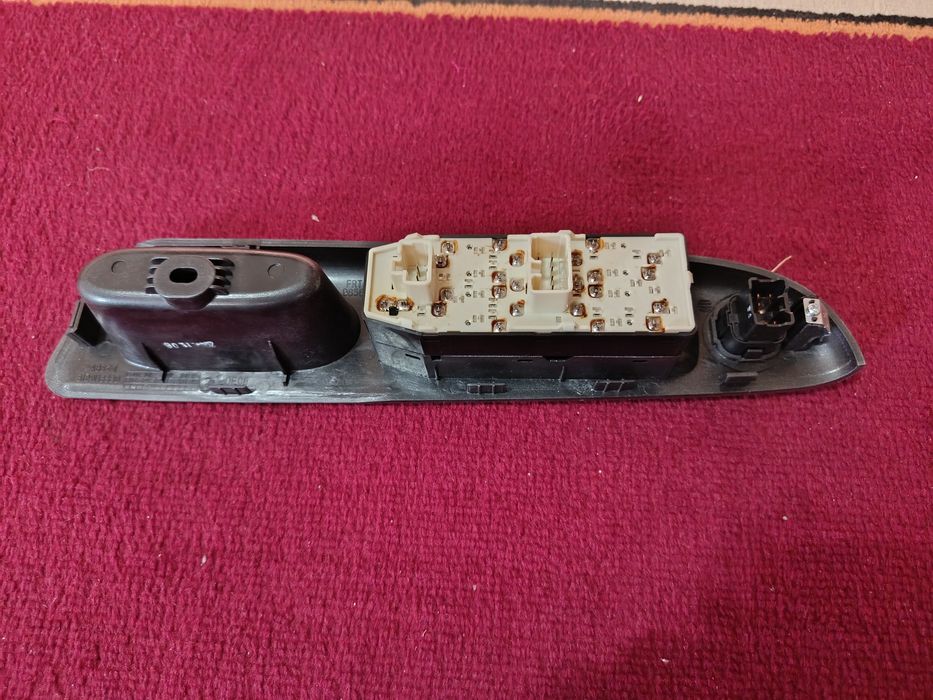 Ойна кнопка Матиз Бест