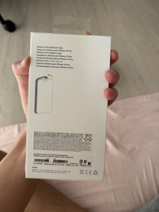 Оригинальный чехол на Iphone 13PRO. Новый