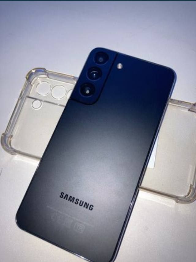 Продам или обменяю Samsung s22 128