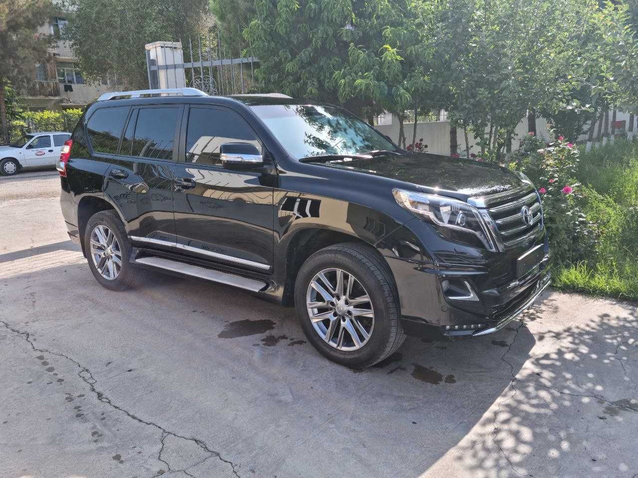 Land Cruzer Prado 150