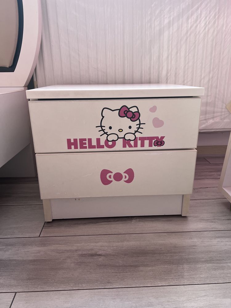 Dormitor copii Hello kitty pret negociabil