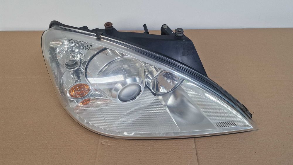 Форд Галакси десен ксенон ксенонов фар Ford Galaxy xenon desen far