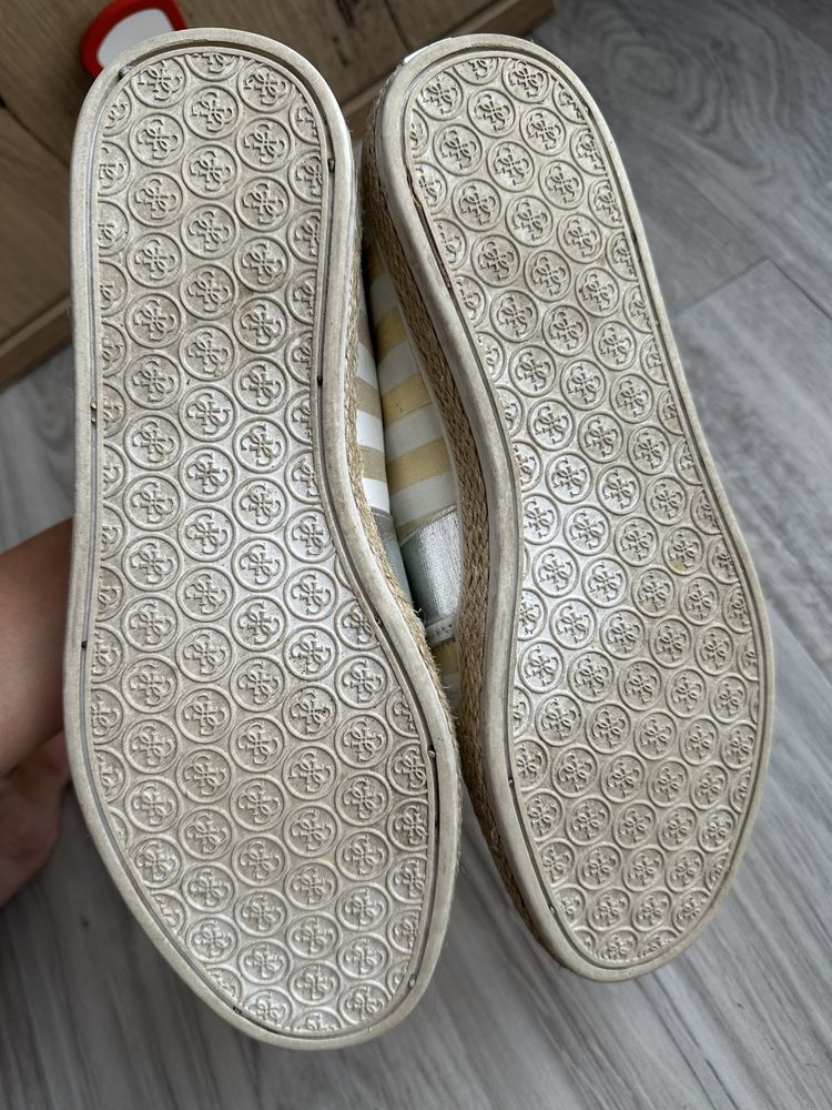 Мокасини на Guess