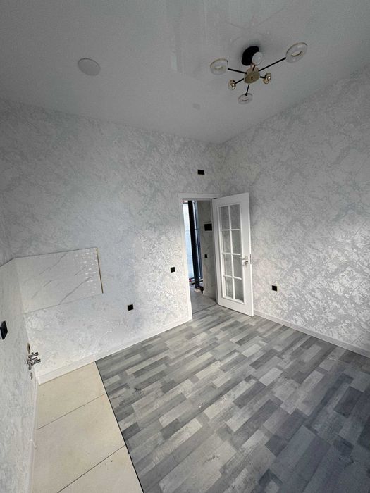 Продаётся двухэтажный коттедж в Янгихаятском районе ( Чорток).