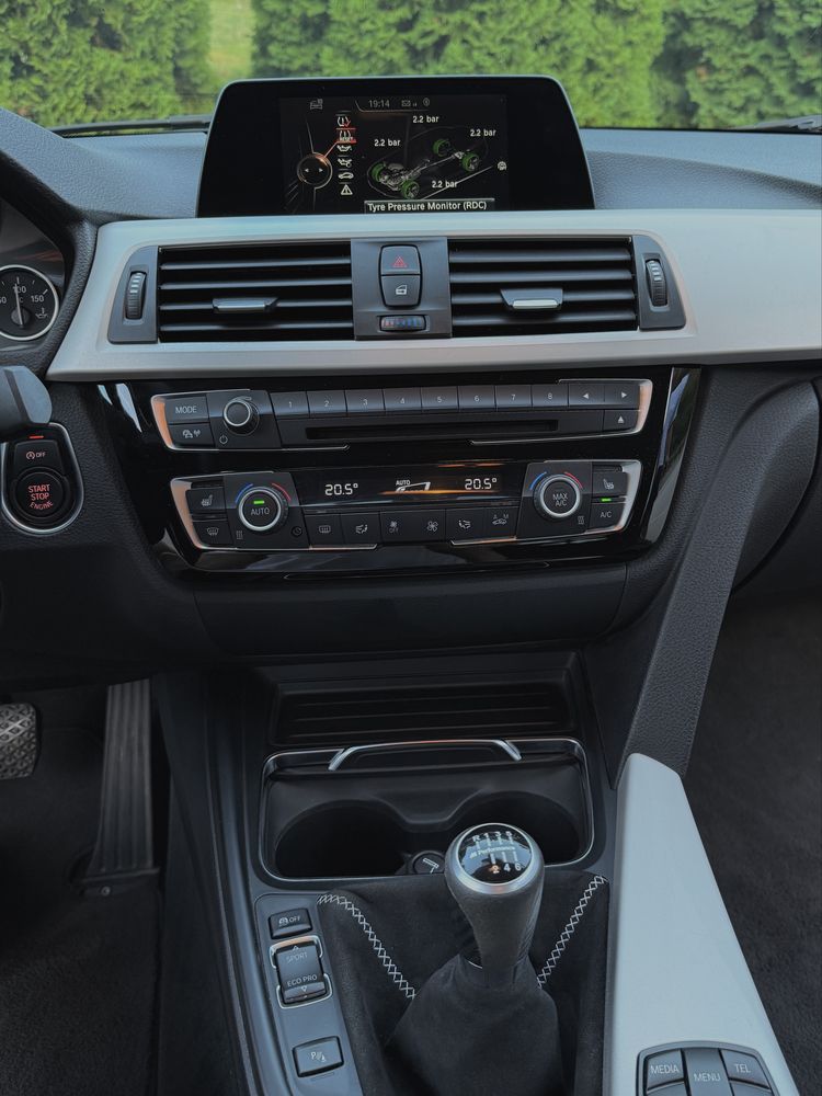 BMW 318D F30 2017