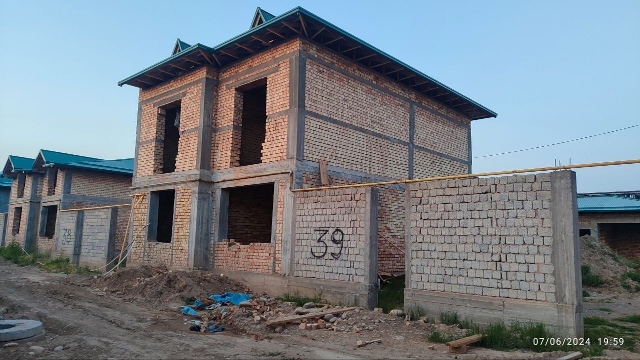 Dacha Gazalkent   srochni sotladi