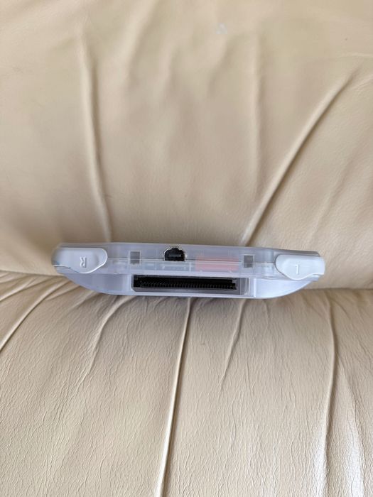 Game Boy Advance – Transparent Purple