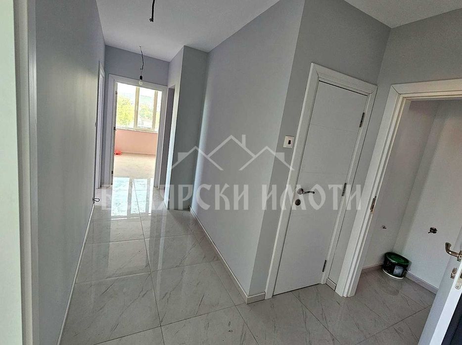 Продава се Тристаен апартамент в Горна Оряховица - 89 кв.м за 1012 €/кв.м - Снимка #7