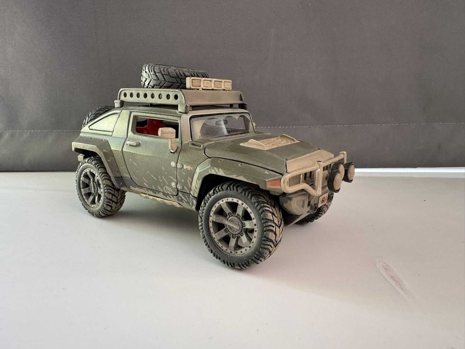 Machete Auto Scara 1/24 - Corvette & Hummer