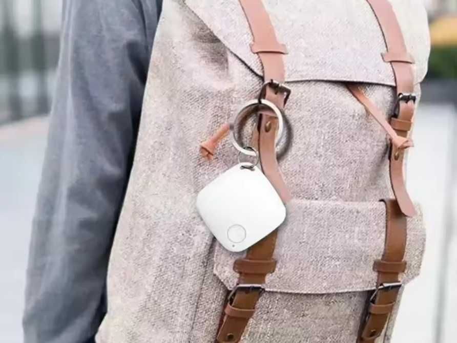 Bluetooth тракер с GPS и вграден говорител – за домашни любимци и вещи