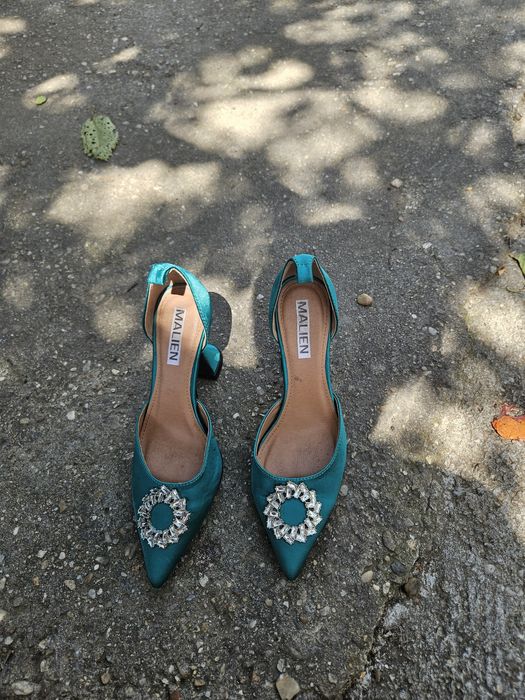 Sandale cu toc inalt