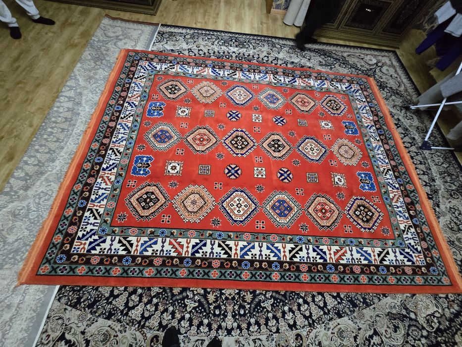 Ковер шерстяной ручной работы