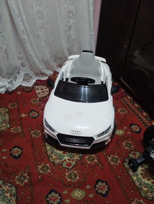 Mașinuță electrica