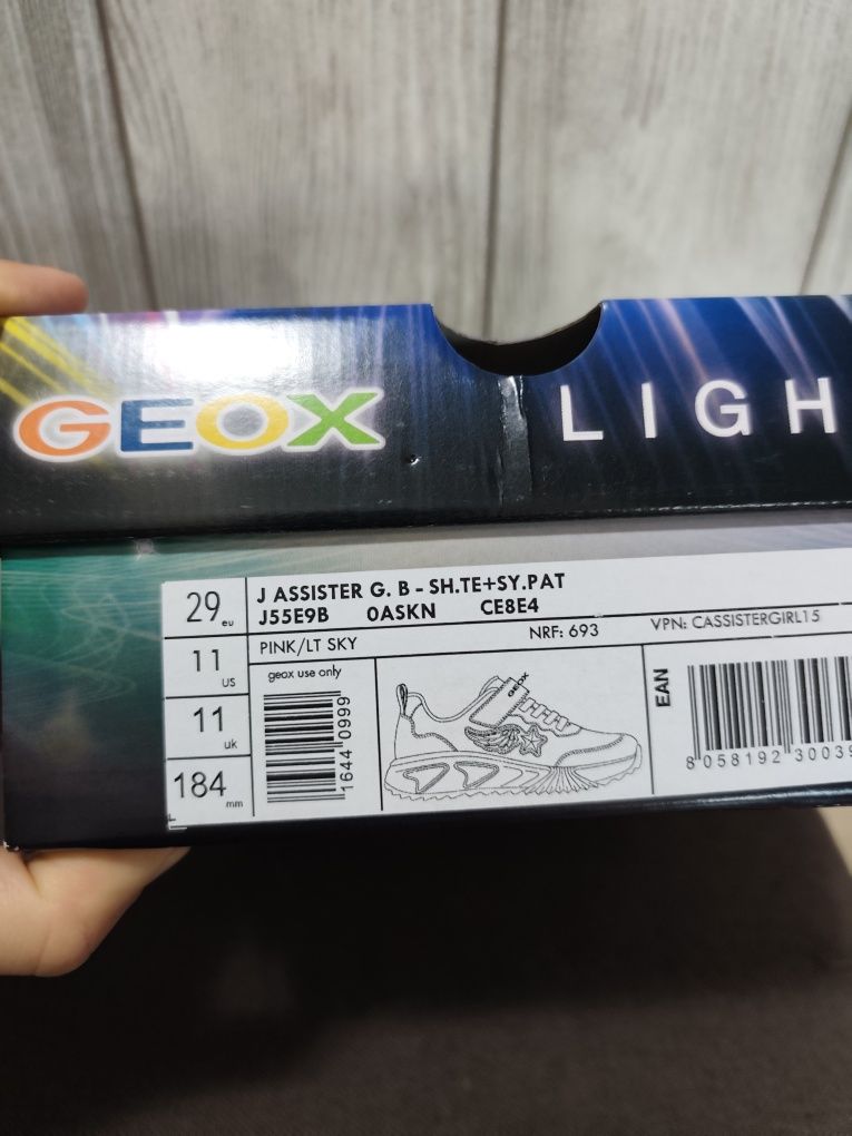 Детски маратонки Geox светещи 29 номер
