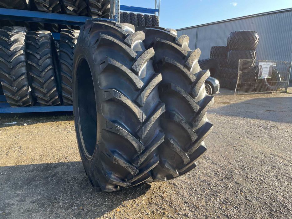 16.9-34 cu 14 pliuri marca OZKA cauciucuri noi pentru tractor spate