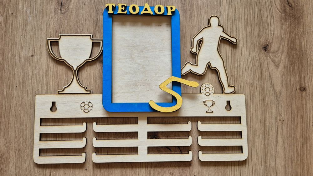 Поставка за медали - различни видове