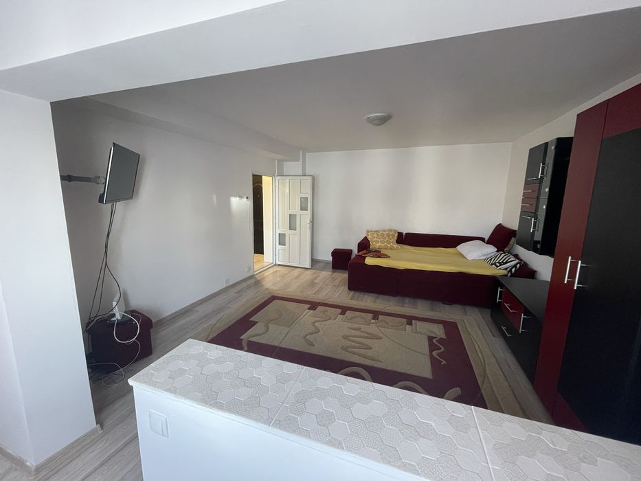 Inchiriez garsoniera, 30 mp, in Topoloveni