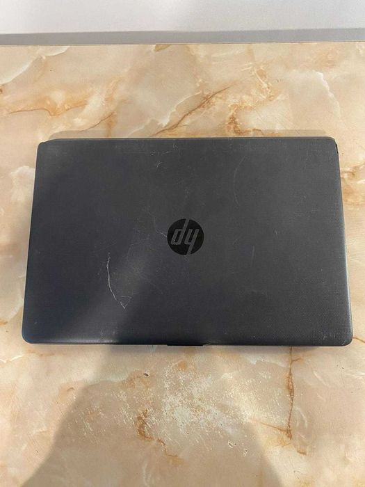 Laptop HP 250 g6, i3 gen 7, pentru piese netestat, fara  baterie
