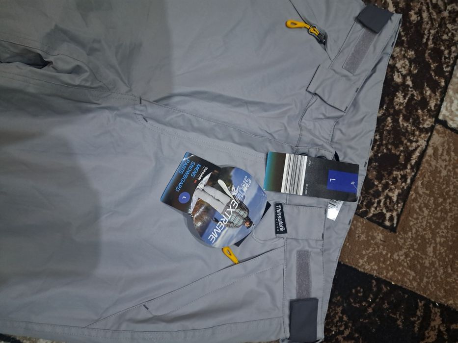 Pantaloni ski mărimea L,M,S