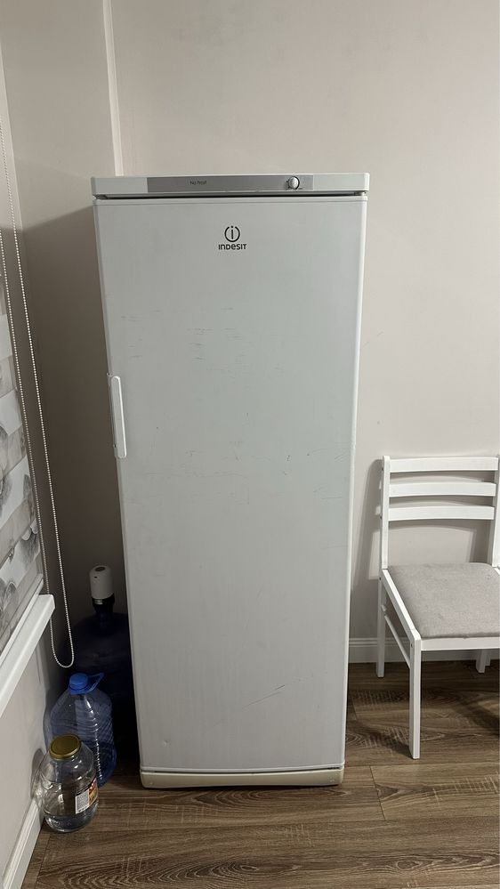 Морозильник Indesit