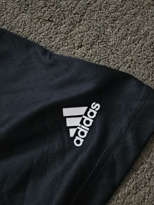 Pantaloni scurti adidas