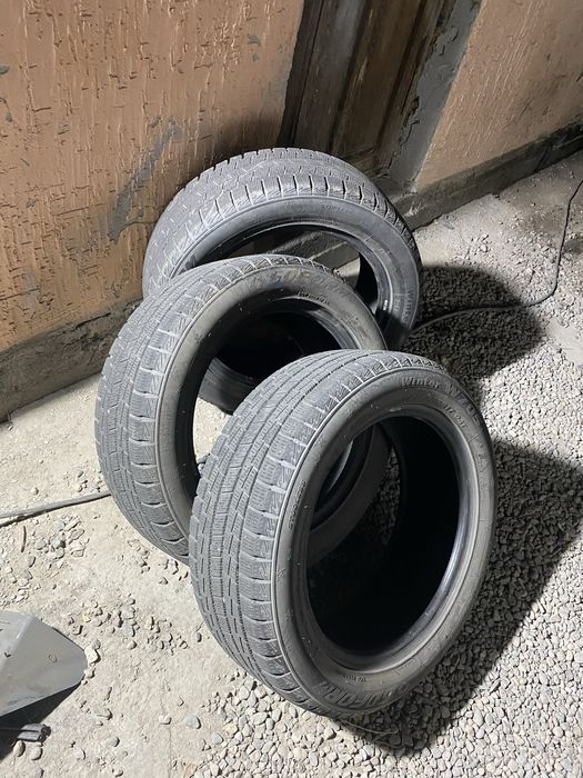 Продам комплект шин 17 размер