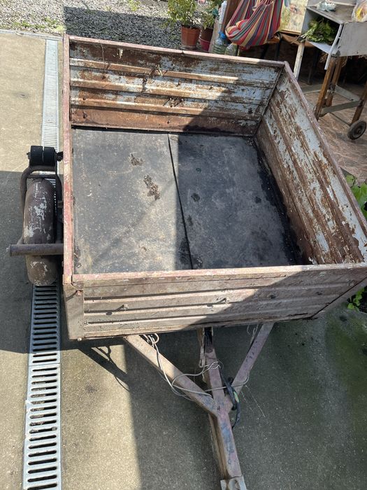 Remorca capacitate 350 kg