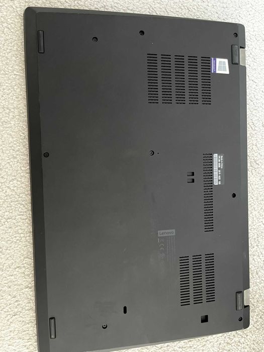 Laptop Lenovo T590