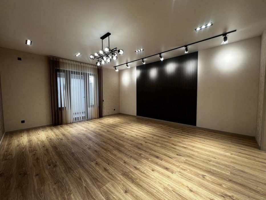 2.7сот 240м2 ТТЗ Дурмень 4 санузла 5 комнат