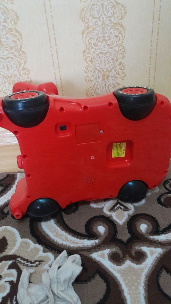 Bolalar yurish uchun mashinacha