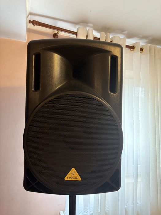 Sistem behringer, boxe pasive, basi, mixer dynacord