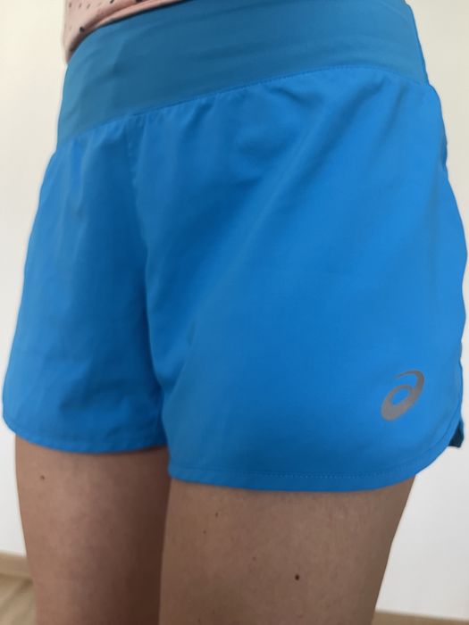Pantaloni scurti dama Asics