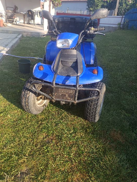 Vând ATV cu acte